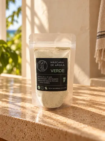 Máscara argila verde, cena Em casa